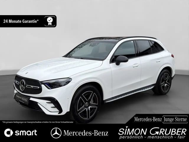 Mercedes-Benz GLC 200 4M AMG Night Pano Sitzklima Massage AHK 2025 Benzine