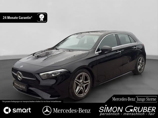 Mercedes-Benz A 200 AMG Line KeyGo MBeam Kamera Ambi Distronic 2025 Benzine