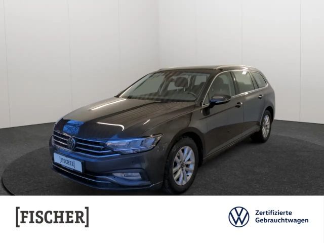 Volkswagen Passat Variant 2.0TDI DSG Business LED AHK Navi SHZ Rear View ACC 2023 Diesel