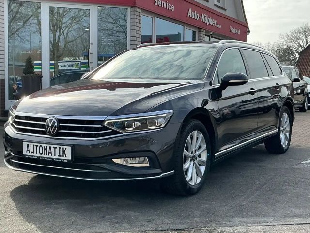 Volkswagen Passat Variant Elegance AHK Kamera Navi Carplay 2021 Diesel