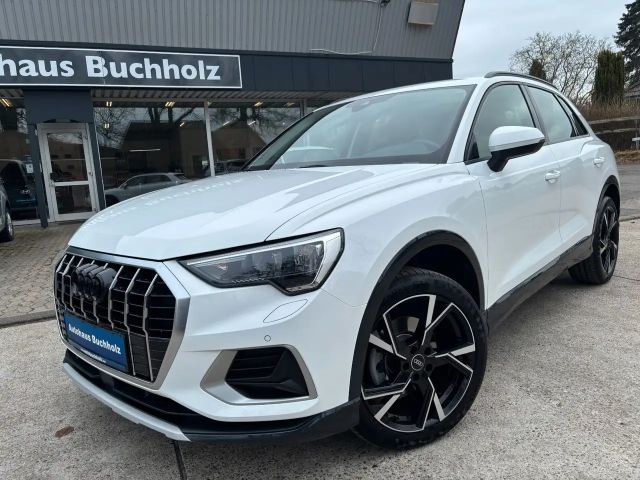 Audi Q3 35 TFSI Automatik advanced*Std Heizung*AHK 2021 Benzine