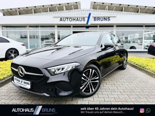 Mercedes-Benz A 180 PROGRESSIVE Advanced, Autom, Winter, RFK, LED, PTS 2023 Benzine
