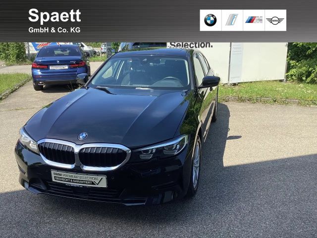 BMW 320 d xDrive Limousine Advantage HiFi DAB WLAN 2021 Diesel