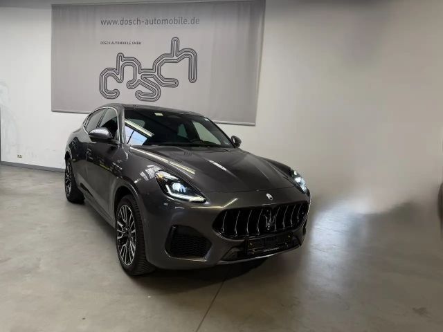 Maserati Grecale 2.0 Mi-Hybr. AWD GT/MATRIX/HUD/PANO/LEDER 2025 Benzine