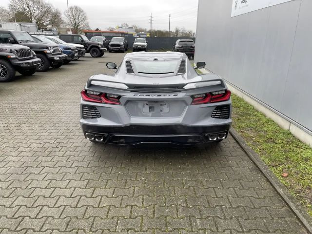 Corvette C8