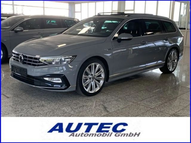 Volkswagen Passat Variant R-LINE AHK+HEAD-UP+IQ-LIGHT+PANO 2024 Benzine