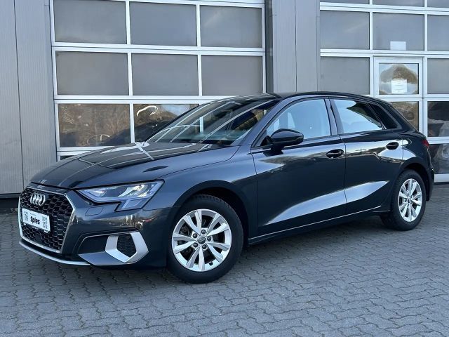 Audi A3 Sportback 35 TFSI / Virt-Cock / ACC / Navi 2022 Benzine