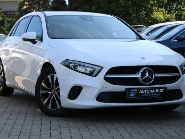 Mercedes-Benz A 180 d/DCT/Navi/Klima/Sitzhzg/Tempomat/Spur/AHK 2023 Diesel