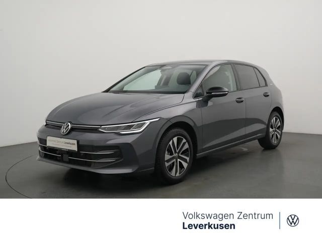 Volkswagen Golf VIII Energy DSG NAVI VIRT ACC LEDER KAM 2025 Benzine
