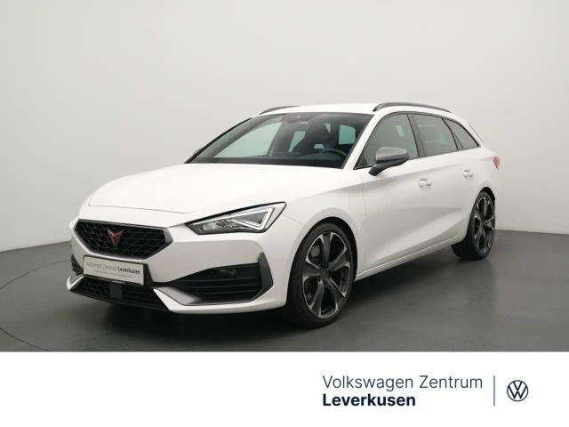 Cupra Leon ST VZ DCC VIRT PDC CARPLAY NAVI LED 2024 Benzine