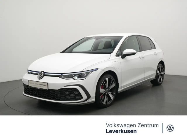 Volkswagen Golf VIII eHybrid GTE DSG MATRIX KAM SHZ CARP 2021 Hybride / Benzine