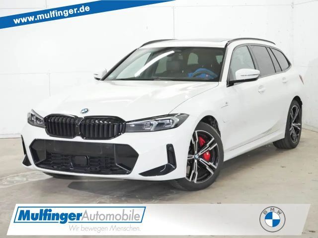 BMW 330 e xDr.T M Sport Pro ACC SuView.PanoD.Lenkradh 2025 Hybride / Benzine