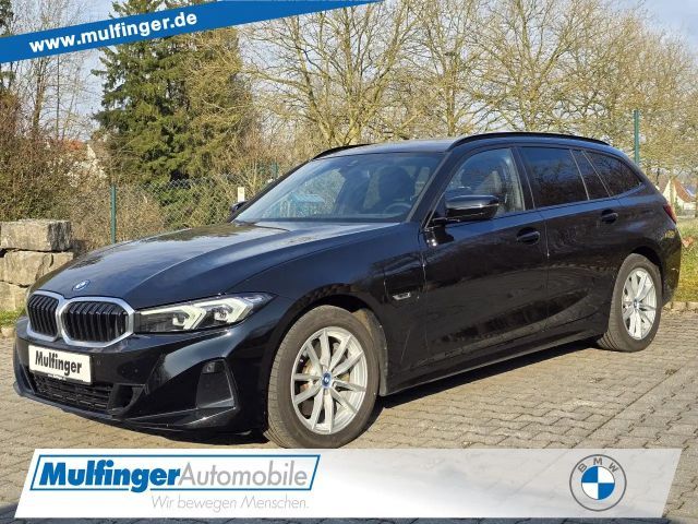 BMW 320 e Tour.Sports.Widescreen KomfZug.AHK Leas.398 2023 Hybride / Benzine