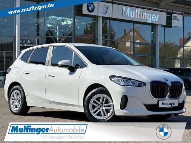 BMW 220 i AT. Kamera LED HiFi Widescreen Lenkradheiz 2023 Benzine