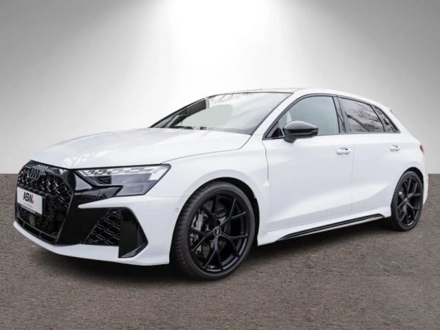 Audi RS3 Stronic PANO HUD RS-AGA 290kmh 2026 Benzine