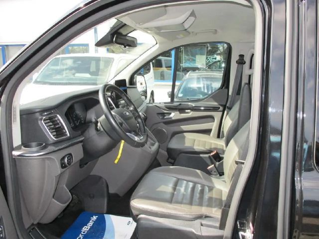 Ford Tourneo