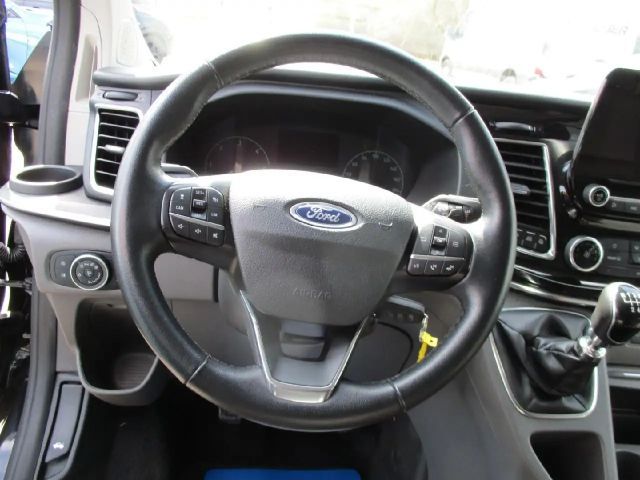 Ford Tourneo