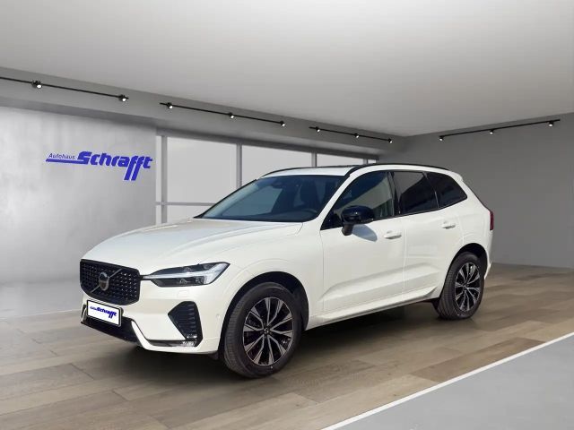 Volvo XC60 Plus Dark B5 AWD Pano-360° Kamera-ACC-LED 2025 Benzine
