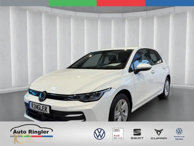 Volkswagen Golf VIII Life 1.5TSI*Head-Up ACC Navi R-Kam SHZ 2026 Benzine