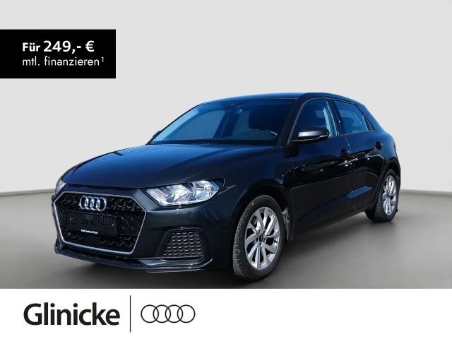 Audi A1 30 TFSI S-tronic Navi Smartphone In 2022 Benzine