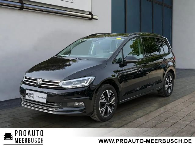Volkswagen Touran Comfortline ADAPTLED/PANO/RFK/STNDHZNG/AHK 2024 Diesel