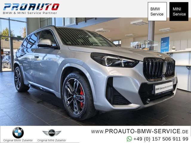 BMW X1 18i sDr.M Sport PRO AHK/Pano/360°/HUD/19"/Komf.Z 2025 Benzine