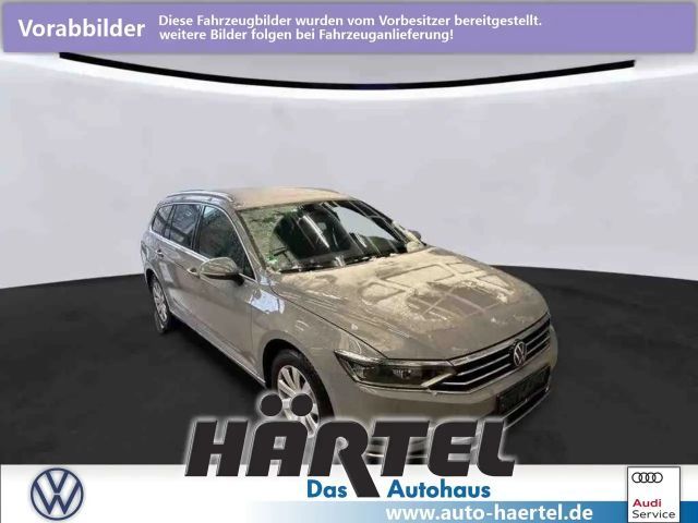 Volkswagen Passat Variant ELEGANCE 2.0 TDI DSG (+EURO6) Navi 2023 Diesel