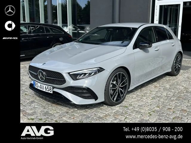 Mercedes-Benz A 200 A 200 AMG Special Edition AHK LED Park RF Night 2025 Benzine