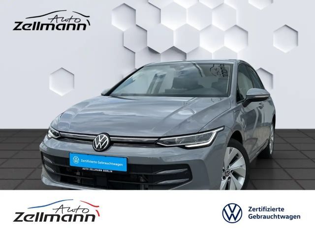 Volkswagen Golf VIII TSI 150 kW Life 1.5 eHybrid 110kW DSG AHZV LE 2025 Hybride / Benzine