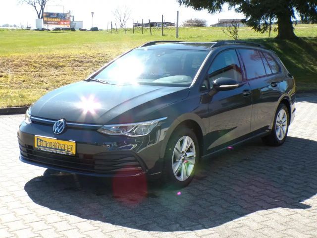 Volkswagen Golf VIII Variant Life 1.5 TSI 2023 Benzine