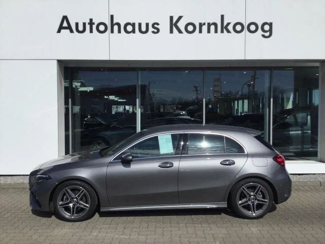 Mercedes-Benz A 200 AMG Line Advanced Plus Bluetooth Navi LED 2024 Benzine