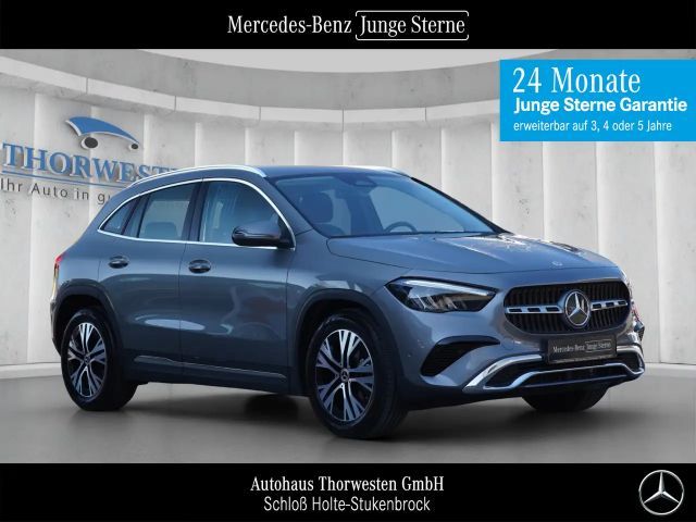 Mercedes-Benz GLA 180 GLA 180 Progressive Distronic Plus Rückfahrkamera 2024 Benzine