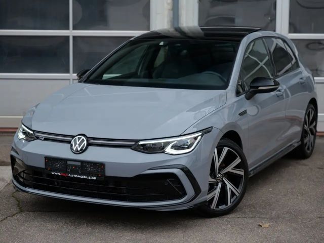 Volkswagen Golf 1.5eTSI R LINE NAVI+ACC+PANO+MATRIX+CAM+AHK 2024 Benzine