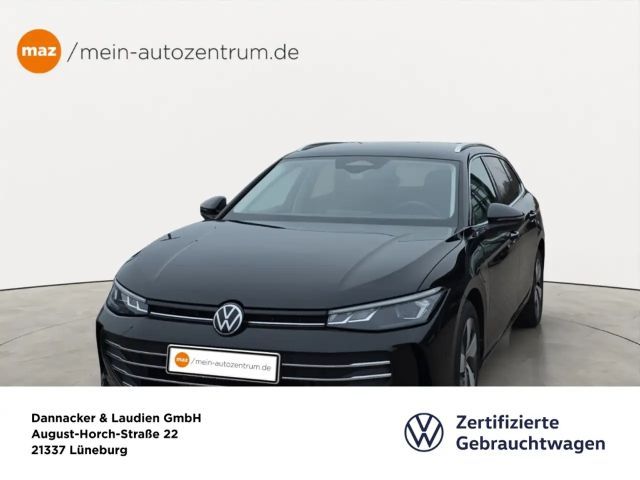 Volkswagen Passat 1.5 TSI eHybrid Business Alu LED AHK Kamera Navi A 2025 Hybride / Benzine