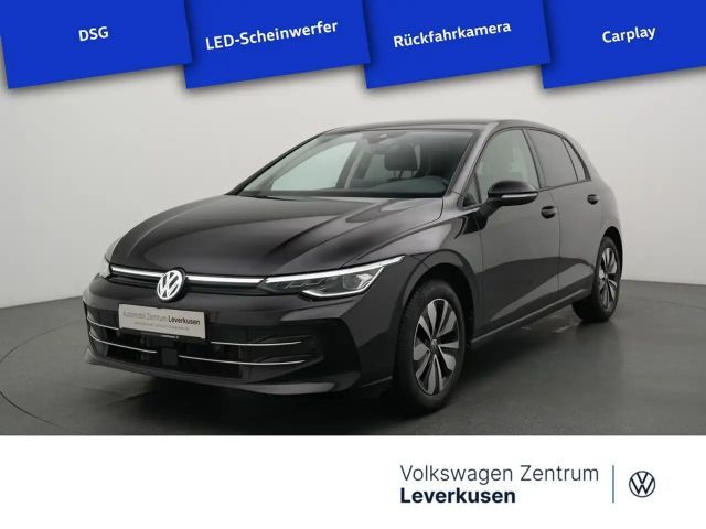 Volkswagen Golf VIII Goal DSG NAVI VIRT AHK ACC KAM CARP 2025 Benzine