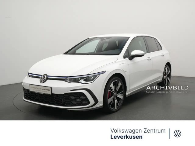 Volkswagen Golf VIII GTE DSG MATRIX NAVI VIRT ACC SHZ PD 2021 Hybride / Benzine