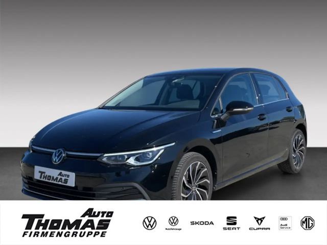 Volkswagen Golf VIII  Style 1.5 eTSI DSG NAVI+PDC+SHZ 2024 Benzine