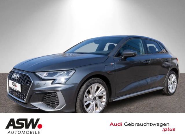 Audi A3 S line 40TFSI e NAVI LED ACC SHZ VC 2023 Hybride / Benzine