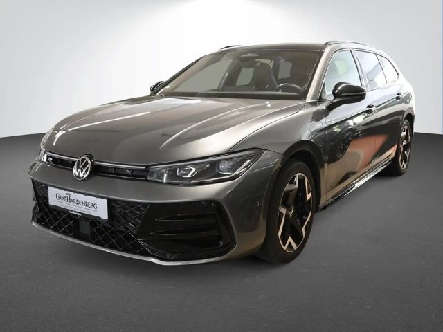 Volkswagen Passat Var 1.5 TSI Automatik R-Line eHybrid IQ Drive A... 2024 Hybride / Benzine