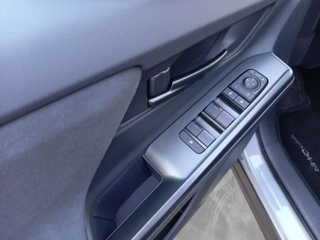 Toyota C-HR+