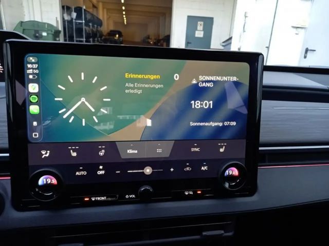 Toyota C-HR+