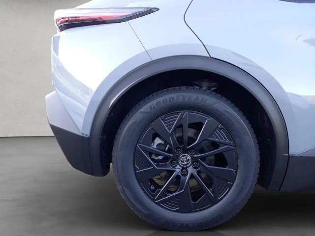 Toyota C-HR+