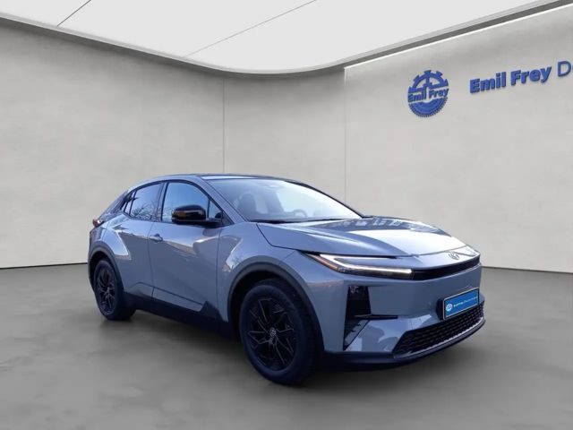 Toyota C-HR+