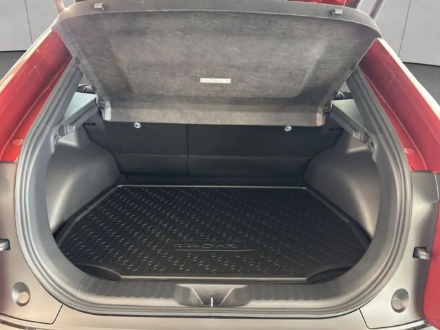Toyota C-HR+
