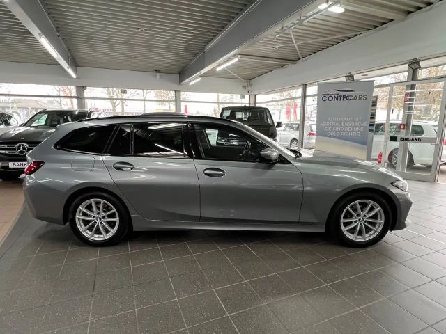 BMW 318 d Touring AHK-schwenkbar+Keyles GO+CURVED 2022 Diesel
