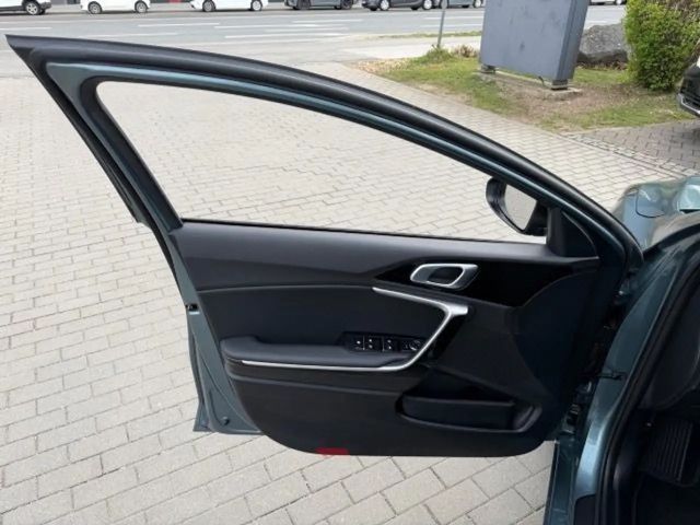 Kia Ceed / cee'd