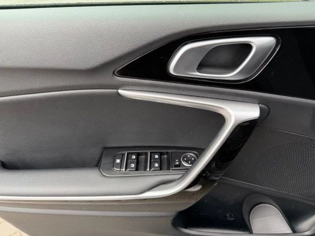 Kia Ceed / cee'd