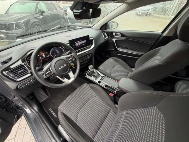 Kia Ceed / cee'd