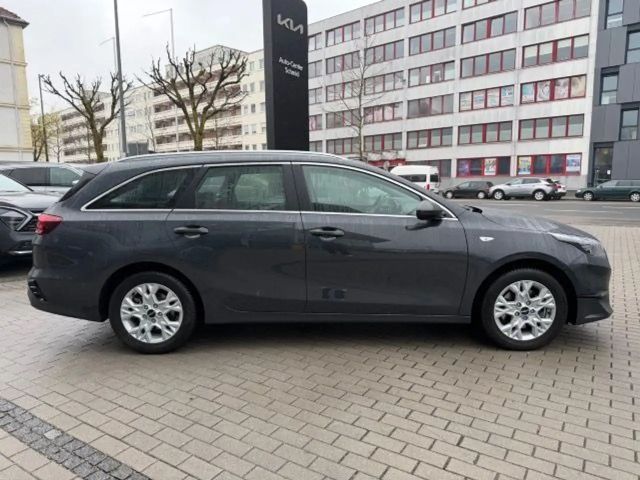 Kia Ceed / cee'd