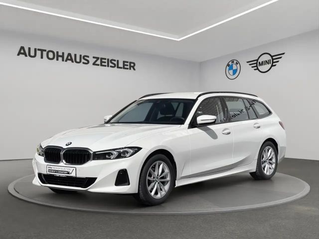 BMW 318 i Touring Automatik Rückfahrkamera Sitzheizung 2025 Benzine